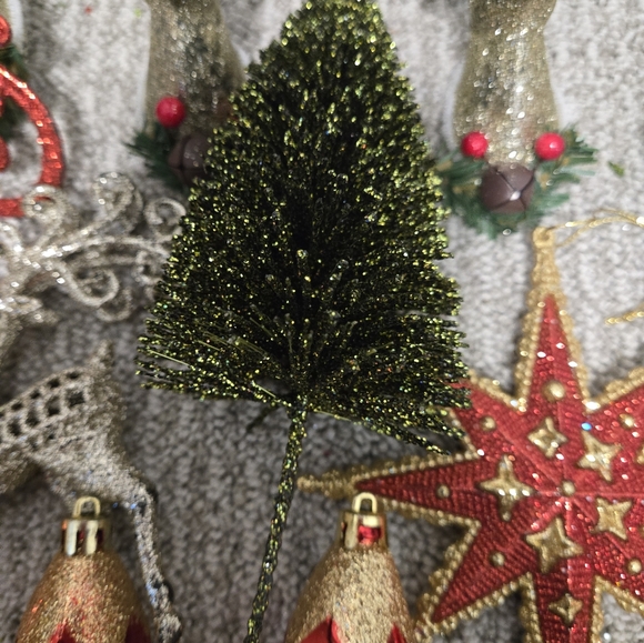 LOT OF 25 - VARIETY OF CHRISTMAS HOLIDAY DECOR/ORNAMENTS - Picture 7 of 10